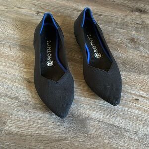 Rothy’s Sz 9.5 The Point flat .